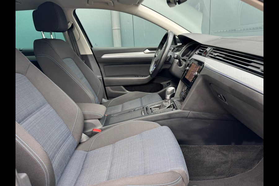Volkswagen Passat Variant 1.4 TSI PHEV GTE * Trekhaak * Matrix Led * Travel Assist *