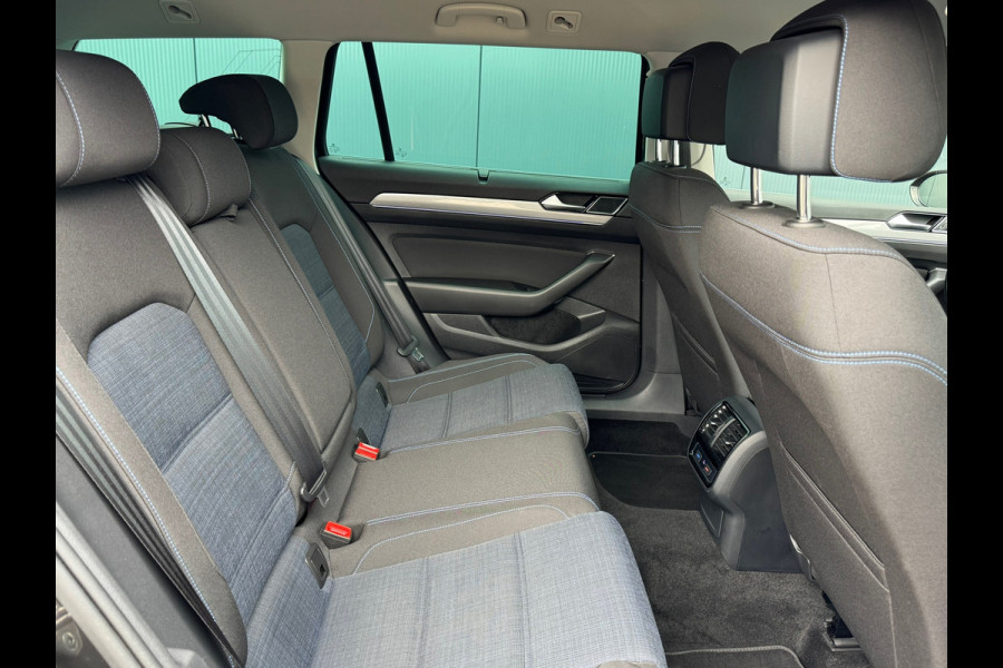 Volkswagen Passat Variant 1.4 TSI PHEV GTE * Trekhaak * Matrix Led * Travel Assist *