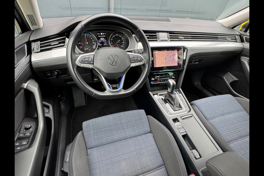 Volkswagen Passat Variant 1.4 TSI PHEV GTE * Trekhaak * Matrix Led * Travel Assist *