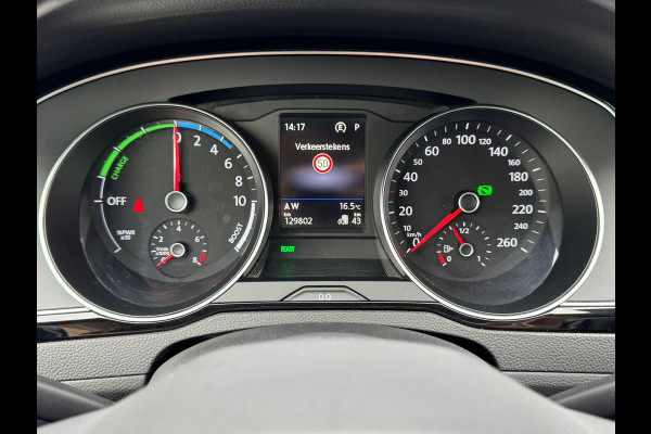 Volkswagen Passat Variant 1.4 TSI PHEV GTE * Trekhaak * Matrix Led * Travel Assist *