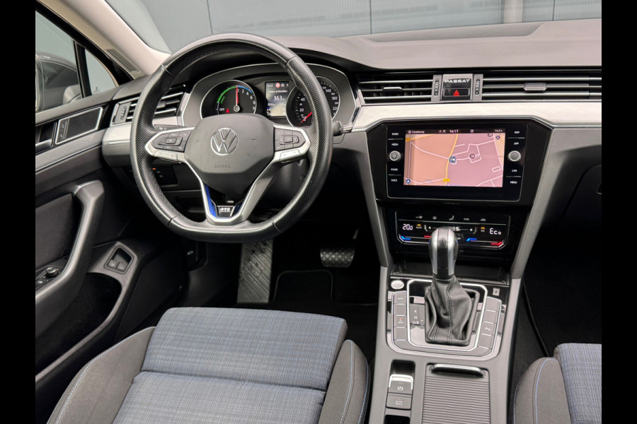 Volkswagen Passat Variant 1.4 TSI PHEV GTE * Trekhaak * Matrix Led * Travel Assist *