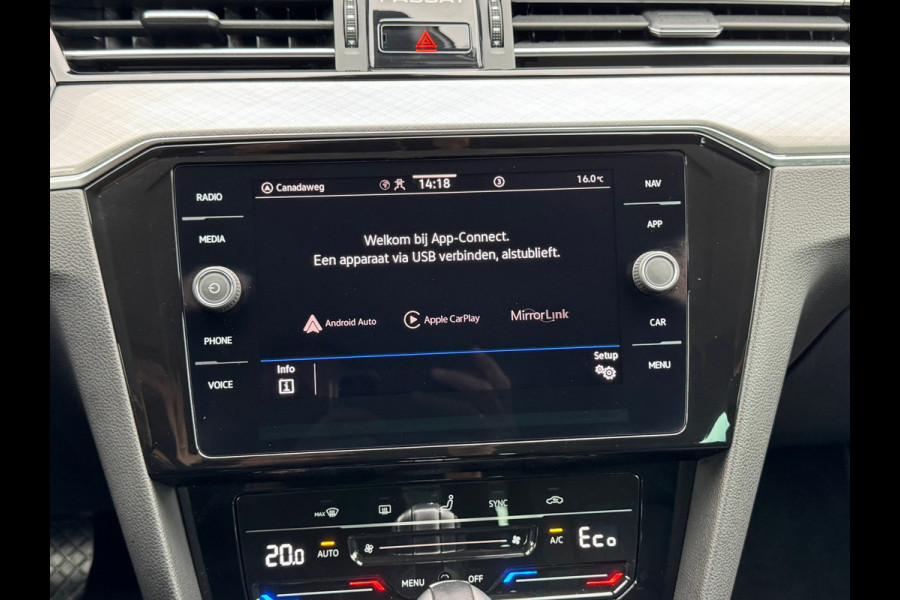 Volkswagen Passat Variant 1.4 TSI PHEV GTE * Trekhaak * Matrix Led * Travel Assist *