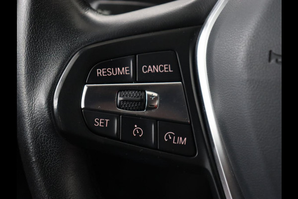 BMW 1-serie 116d High Executive | Sport Line | Leder | Stoelverwarming | Carplay | Sportstoelen | Navigatie | Parkeerhulp | Live Cockpit | Climate control | Full LED | Cruise control BMW 1-serie 116d High Executive | Sport Line | Leder | Stoelverwarming | Carplay | Sportstoelen | Navigatie | Parkeerhulp | Live Cockpit | Climate control | Full LED | Cruise control
