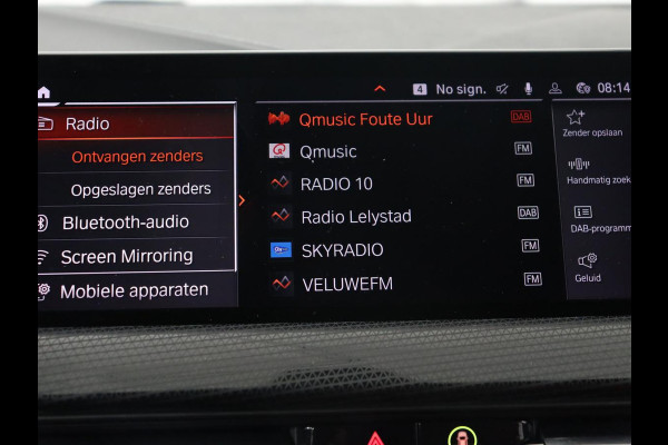BMW 1-serie 116d High Executive | Sport Line | Leder | Stoelverwarming | Carplay | Sportstoelen | Navigatie | Parkeerhulp | Live Cockpit | Climate control | Full LED | Cruise control BMW 1-serie 116d High Executive | Sport Line | Leder | Stoelverwarming | Carplay | Sportstoelen | Navigatie | Parkeerhulp | Live Cockpit | Climate control | Full LED | Cruise control