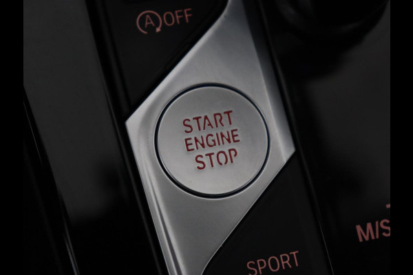 BMW 1-serie 116d High Executive | Sport Line | Leder | Stoelverwarming | Carplay | Sportstoelen | Navigatie | Parkeerhulp | Live Cockpit | Climate control | Full LED | Cruise control BMW 1-serie 116d High Executive | Sport Line | Leder | Stoelverwarming | Carplay | Sportstoelen | Navigatie | Parkeerhulp | Live Cockpit | Climate control | Full LED | Cruise control