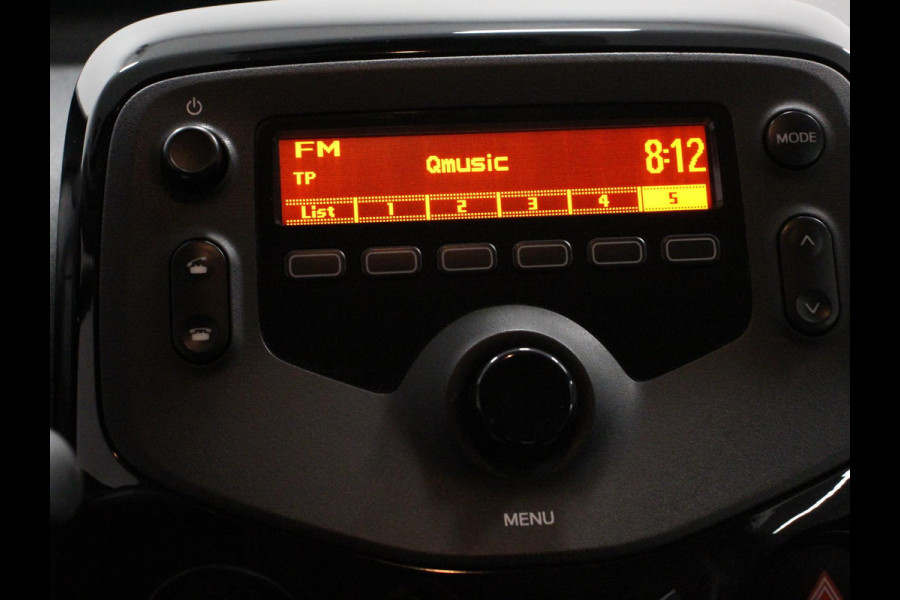Citroën C1 1.0 VTi Feel | Airco | Bluetooth | Stuurbediening | Led | Electrisch pakket | 5-drs Citroën C1 1.0 VTi Feel | Airco | Bluetooth | Stuurbediening | Led | Electrisch pakket | 5-drs