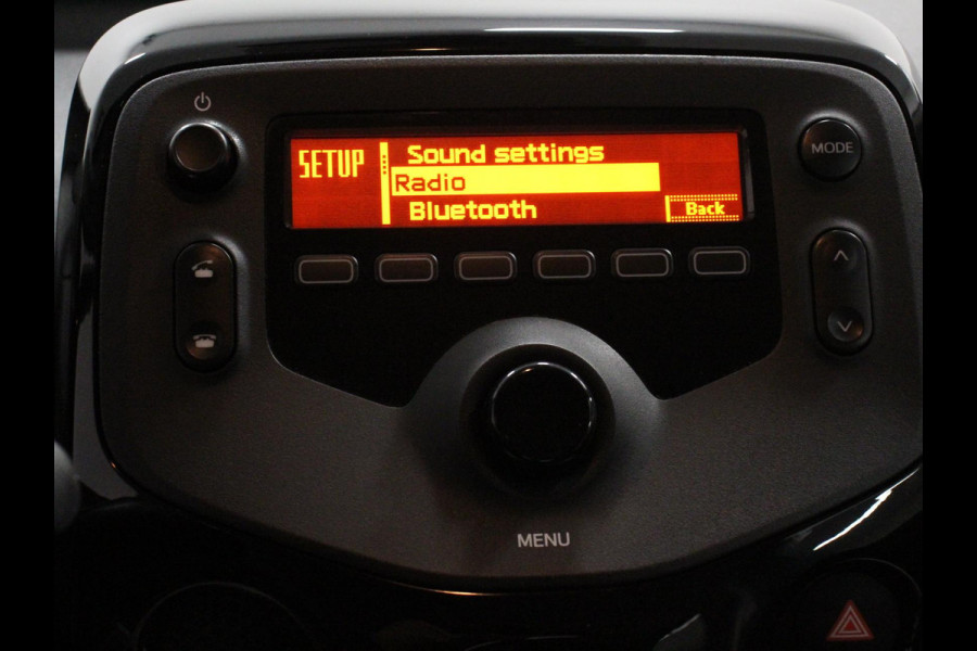 Citroën C1 1.0 VTi Feel | Airco | Bluetooth | Stuurbediening | Led | Electrisch pakket | 5-drs Citroën C1 1.0 VTi Feel | Airco | Bluetooth | Stuurbediening | Led | Electrisch pakket | 5-drs