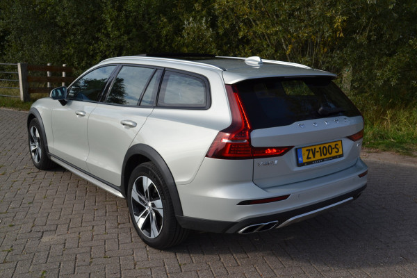 Volvo V60 Cross Country 2.0 T5 AWD Pro Polestar Engineered NW STAAT Volvo V60 Cross Country 2.0 T5 AWD Pro Polestar Engineered NW STAAT