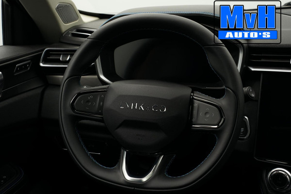 Lynk & Co 01 1.5 Hybride|FULL BLACK|LEER|PANO|360°CAM|NAP