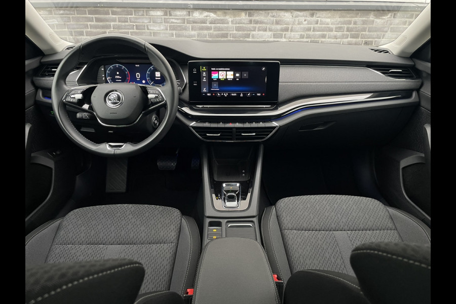 Škoda Octavia Combi 1.5 e-TSI Business Edition | Elek. Trekhaak | Virtual Cockpit | Carplay | LED | Navi Škoda Octavia Combi 1.5 e-TSI Business Edition | Elek. Trekhaak | Virtual Cockpit | Carplay | LED | Navi