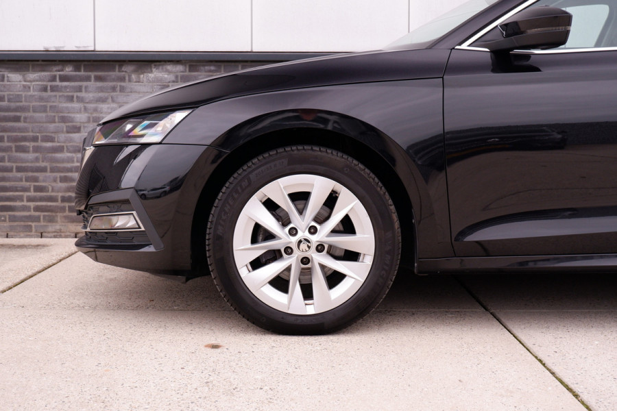 Škoda Octavia Combi 1.5 e-TSI Business Edition | Elek. Trekhaak | Virtual Cockpit | Carplay | LED | Navi Škoda Octavia Combi 1.5 e-TSI Business Edition | Elek. Trekhaak | Virtual Cockpit | Carplay | LED | Navi