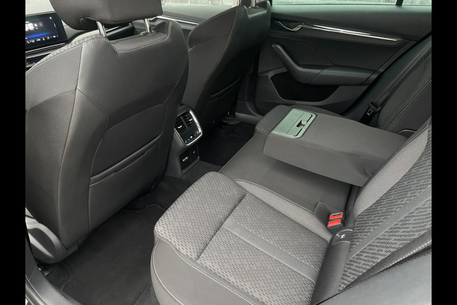 Škoda Octavia Combi 1.5 e-TSI Business Edition | Elek. Trekhaak | Virtual Cockpit | Carplay | LED | Navi Škoda Octavia Combi 1.5 e-TSI Business Edition | Elek. Trekhaak | Virtual Cockpit | Carplay | LED | Navi