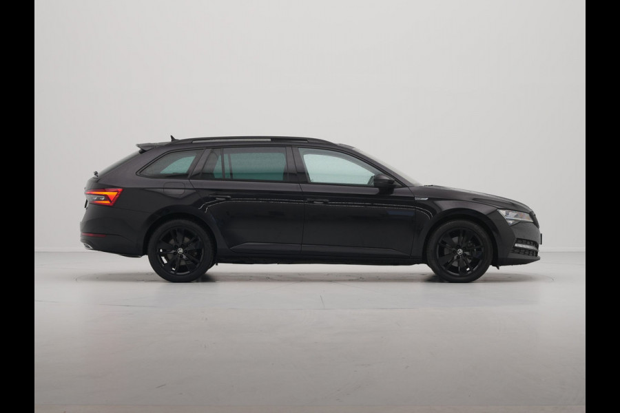 Škoda Superb Combi 1.4 TSI iV 204pk Sportline Business Panorama Trekhaak Navigatie Dode hoek ass. 86 Škoda Superb Combi 1.4 TSI iV 204pk Sportline Business Panorama Trekhaak Navigatie Dode hoek ass. 86