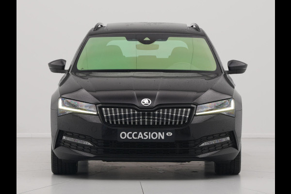 Škoda Superb Combi 1.4 TSI iV 204pk Sportline Business Panorama Trekhaak Navigatie Dode hoek ass. 86 Škoda Superb Combi 1.4 TSI iV 204pk Sportline Business Panorama Trekhaak Navigatie Dode hoek ass. 86