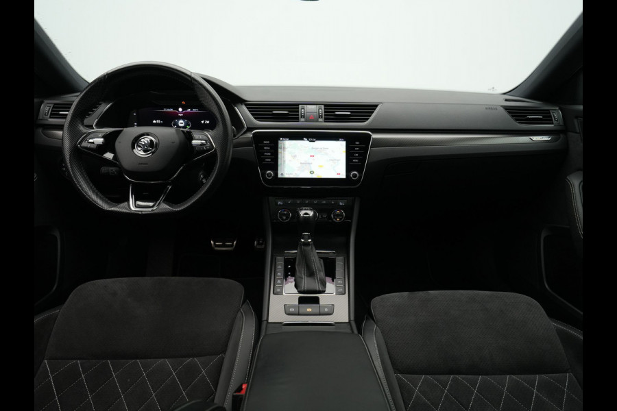 Škoda Superb Combi 1.4 TSI iV 204pk Sportline Business Panorama Trekhaak Navigatie Dode hoek ass. 86 Škoda Superb Combi 1.4 TSI iV 204pk Sportline Business Panorama Trekhaak Navigatie Dode hoek ass. 86