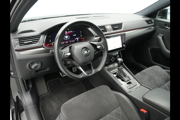 Škoda Superb Combi 1.4 TSI iV 204pk Sportline Business Panorama Trekhaak Navigatie Dode hoek ass. 86 Škoda Superb Combi 1.4 TSI iV 204pk Sportline Business Panorama Trekhaak Navigatie Dode hoek ass. 86