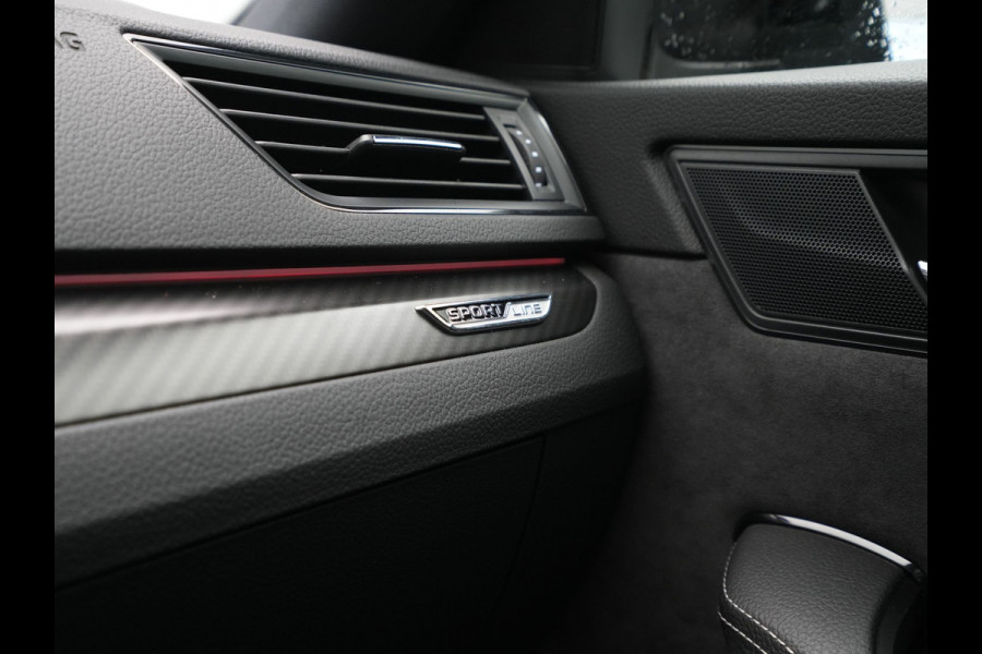 Škoda Superb Combi 1.4 TSI iV 204pk Sportline Business Panorama Trekhaak Navigatie Dode hoek ass. 86 Škoda Superb Combi 1.4 TSI iV 204pk Sportline Business Panorama Trekhaak Navigatie Dode hoek ass. 86