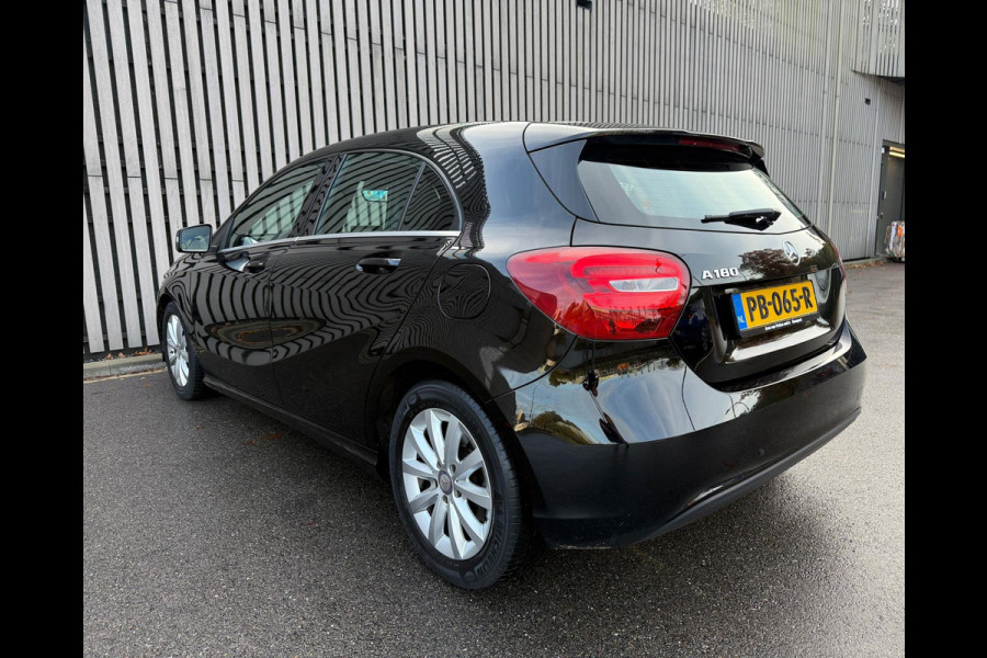 Mercedes-Benz A-Klasse 180 Business Solution - Camera - Airco - Cruise
