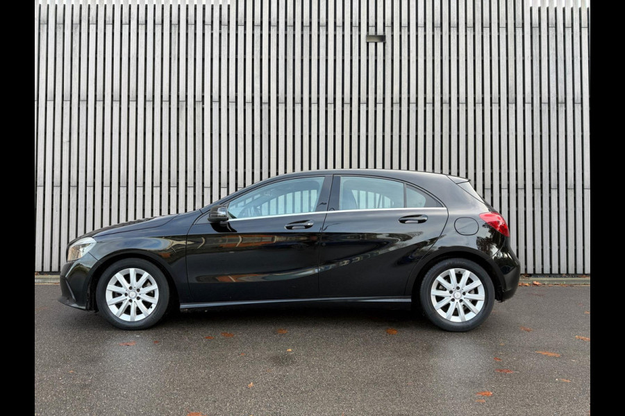 Mercedes-Benz A-Klasse 180 Business Solution - Camera - Airco - Cruise