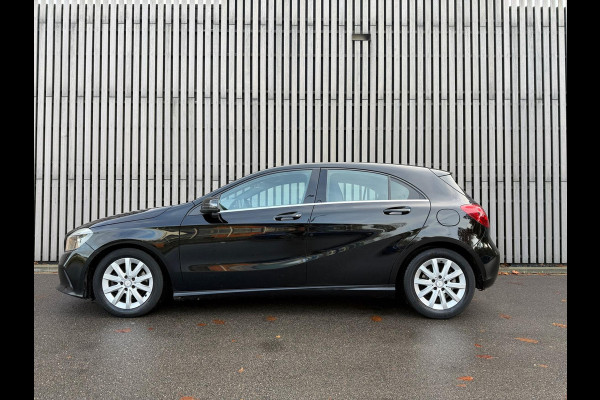Mercedes-Benz A-Klasse 180 Business Solution - Camera - Airco - Cruise