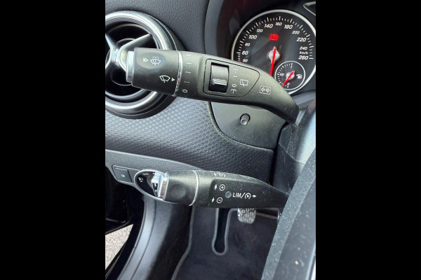 Mercedes-Benz A-Klasse 180 Business Solution - Camera - Airco - Cruise