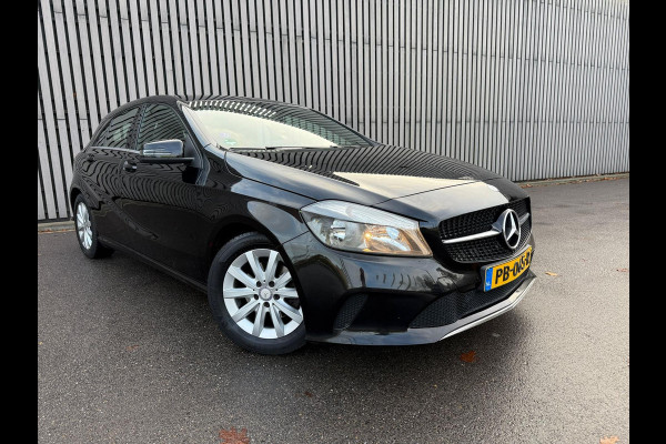 Mercedes-Benz A-Klasse 180 Business Solution - Camera - Airco - Cruise
