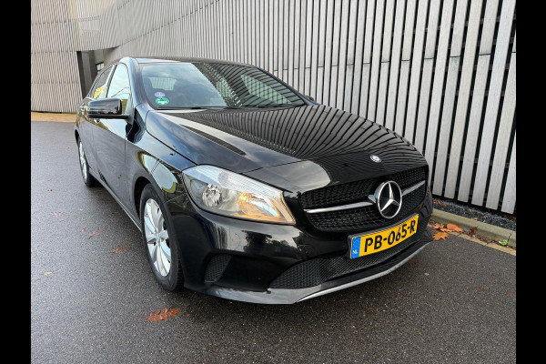 Mercedes-Benz A-Klasse 180 Business Solution - Camera - Airco - Cruise