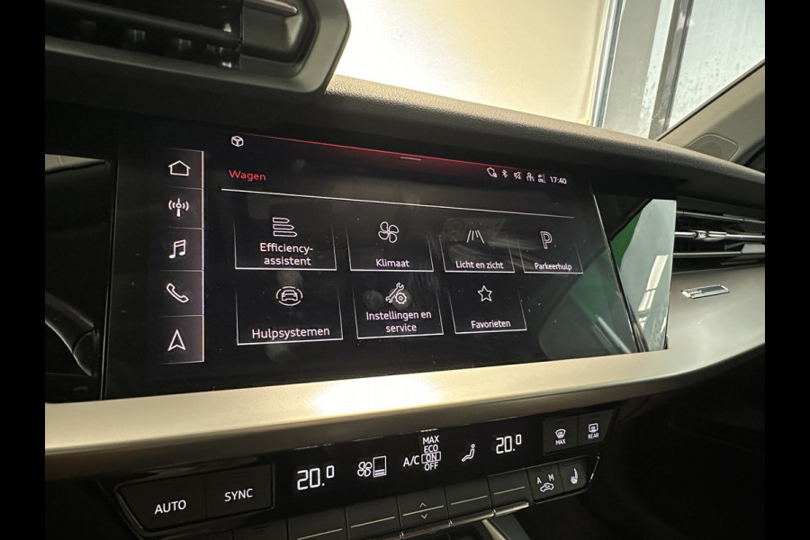 Audi A3 Sportback 35 TFSI S edition S-line Full-led Navigatie CruiseControl 18LMV Audi A3 Sportback 35 TFSI S edition S-line Full-led Navigatie CruiseControl 18LMV