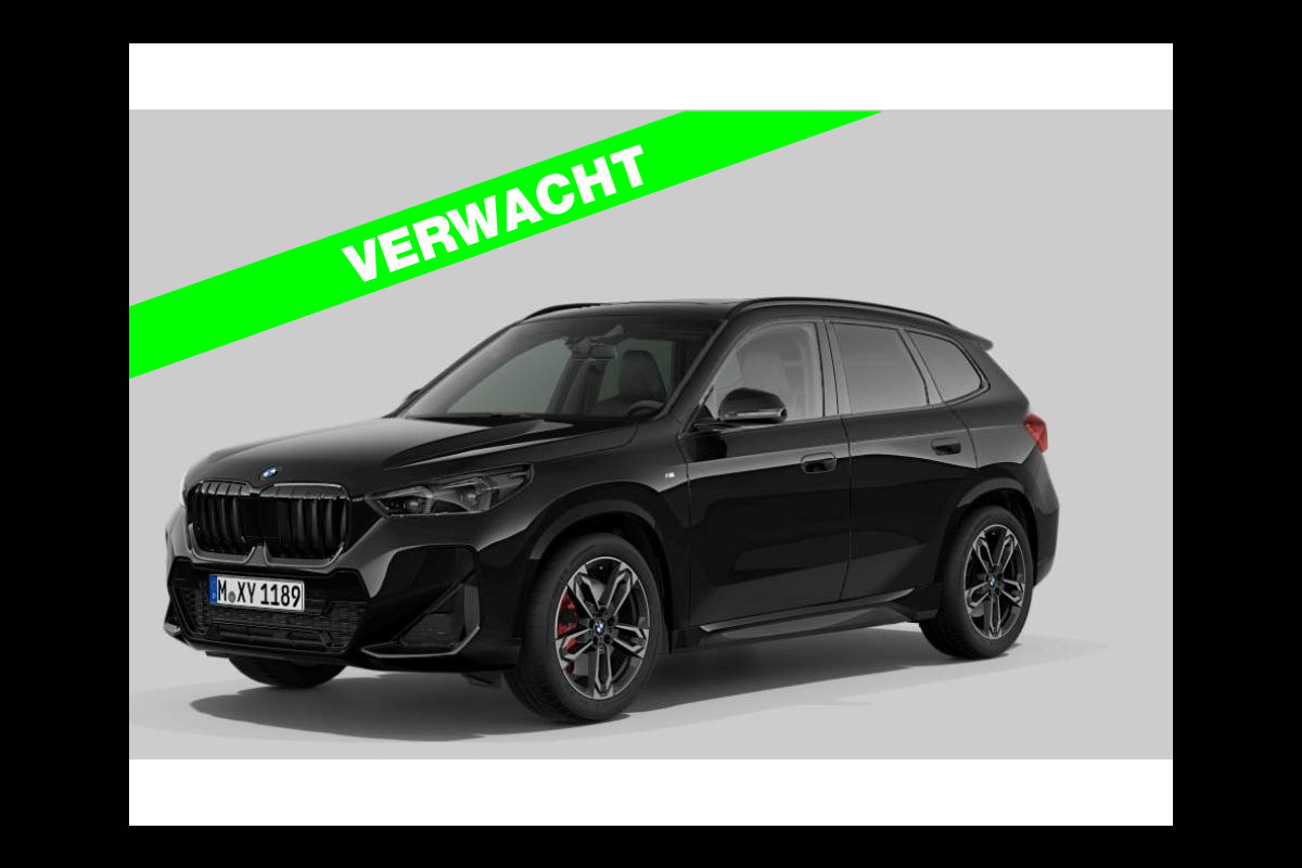 BMW X1 sDrive18i M-Sport Pro - Pano - Driving Ass Plus - Trekhaak - Harman Kardon BMW X1 sDrive18i M-Sport Pro - Pano - Driving Ass Plus - Trekhaak - Harman Kardon
