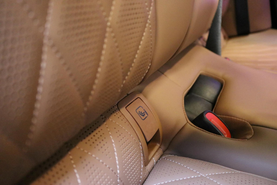 Mercedes-Benz E-Klasse 300 e AMG Line | SUPERSCREEN | PANO | MEMORY | SOFTCLOSE | VOL OPTIES | NL AUTO! | DEALER OH | Mercedes-Benz E-Klasse 300 e AMG Line | SUPERSCREEN | PANO | MEMORY | SOFTCLOSE | VOL OPTIES | NL AUTO! | DEALER OH |