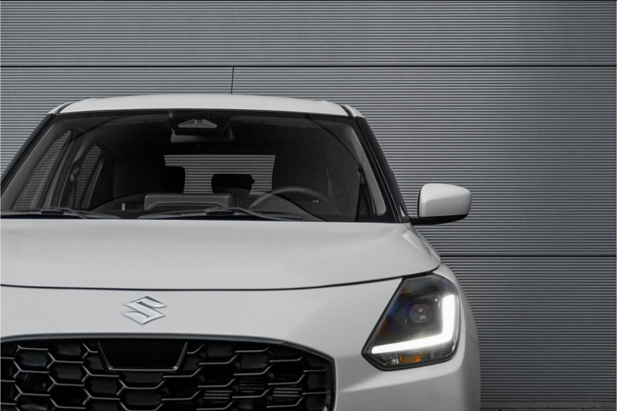 Suzuki Swift 1.2 Style Smart Hybrid Automaat ACC Camera Stoelverw Suzuki Swift 1.2 Style Smart Hybrid Automaat ACC Camera Stoelverw