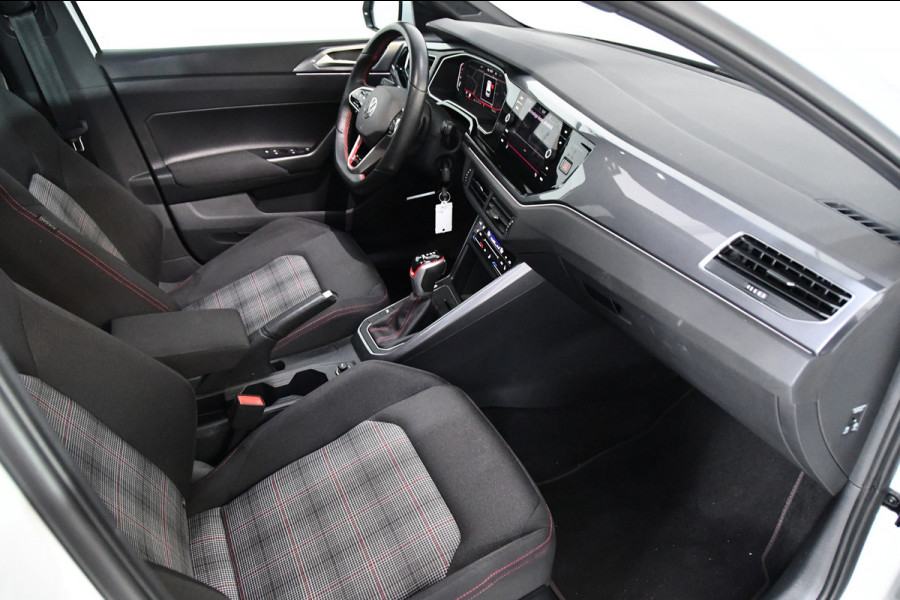 Volkswagen Polo 2.0 TSI GTI PANO IQ light Lane assist ACC