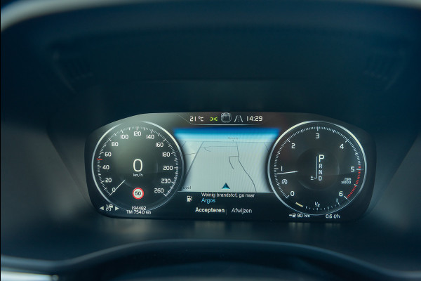 Volvo XC60 D4 Aut. Parkeercamera Stoelverwawrming ACC 190pk