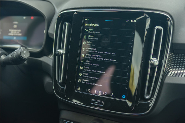 Volvo XC40 Recharge Aut. R-Design Stoelverwarming Standkachel 231pk