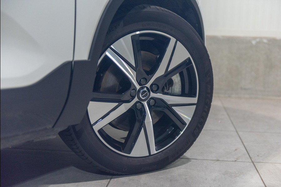 Volvo XC40 Recharge Aut. R-Design Stoelverwarming Standkachel 231pk