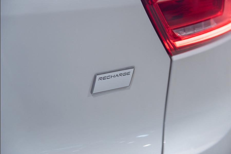 Volvo XC40 Recharge Aut. R-Design Stoelverwarming Standkachel 231pk