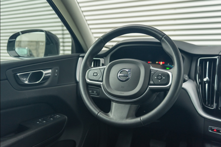 Volvo XC60 T6 Aut. Inscription CruiseControl Panoramadak 340pk