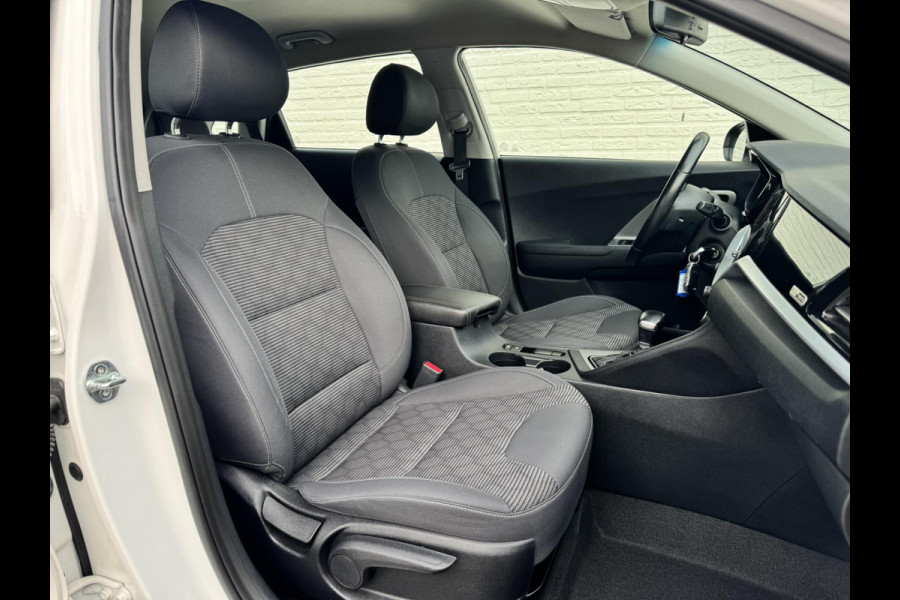 Kia Niro 1.6 GDi Hybrid DynamicLine Automaat Adaptive Cruise Climate control Apple / Android Navigatie Kia Niro 1.6 GDi Hybrid DynamicLine Automaat Adaptive Cruise Climate control Apple / Android Navigatie