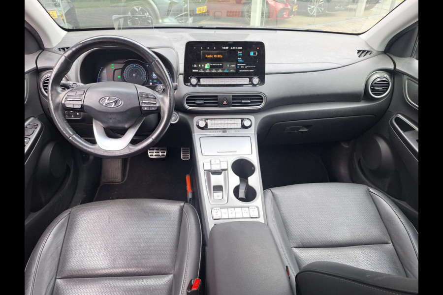 Hyundai Kona EV Premium Sky 64 kWh | 3 Fase | Warmtepomp | Leder | Schuifdak | occasion Hyundai Kona EV Premium Sky 64 kWh | 3 Fase | Warmtepomp | Leder | Schuifdak | occasion