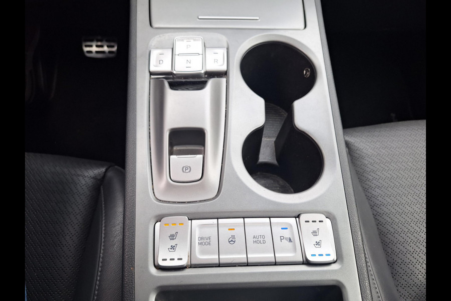 Hyundai Kona EV Premium Sky 64 kWh | 3 Fase | Warmtepomp | Leder | Schuifdak | occasion Hyundai Kona EV Premium Sky 64 kWh | 3 Fase | Warmtepomp | Leder | Schuifdak | occasion