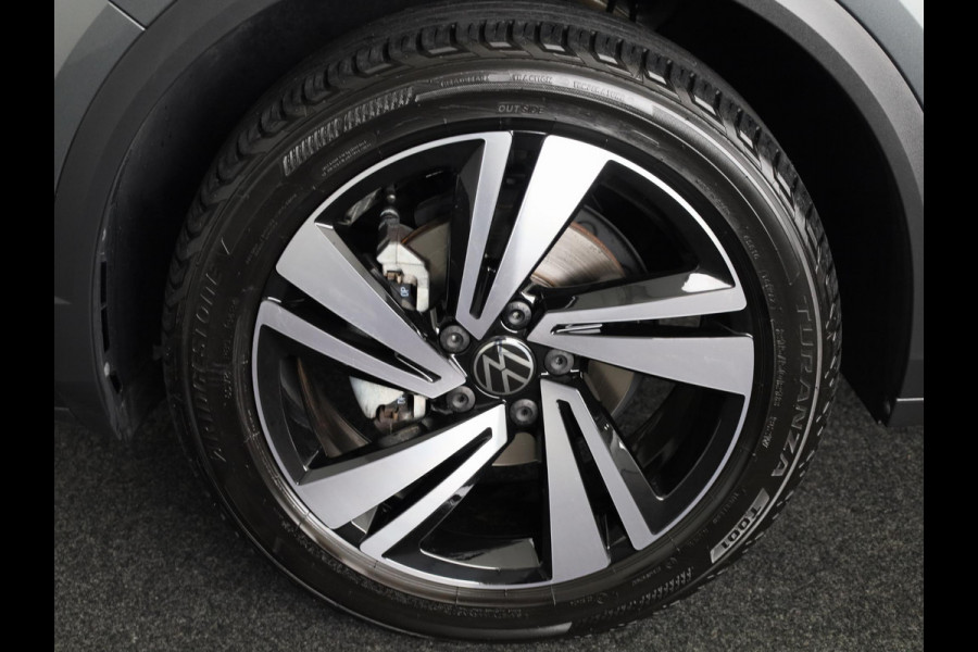 Volkswagen T-Roc 1.5 TSI R-Line 150 pk Automaat (DSG) | Private lease vanaf € 591,- pm | Verlengde garantie | Navigatie via App | Parkeersensoren (Park assist) | Achteruitrijcamera | Keyless | R-Line |