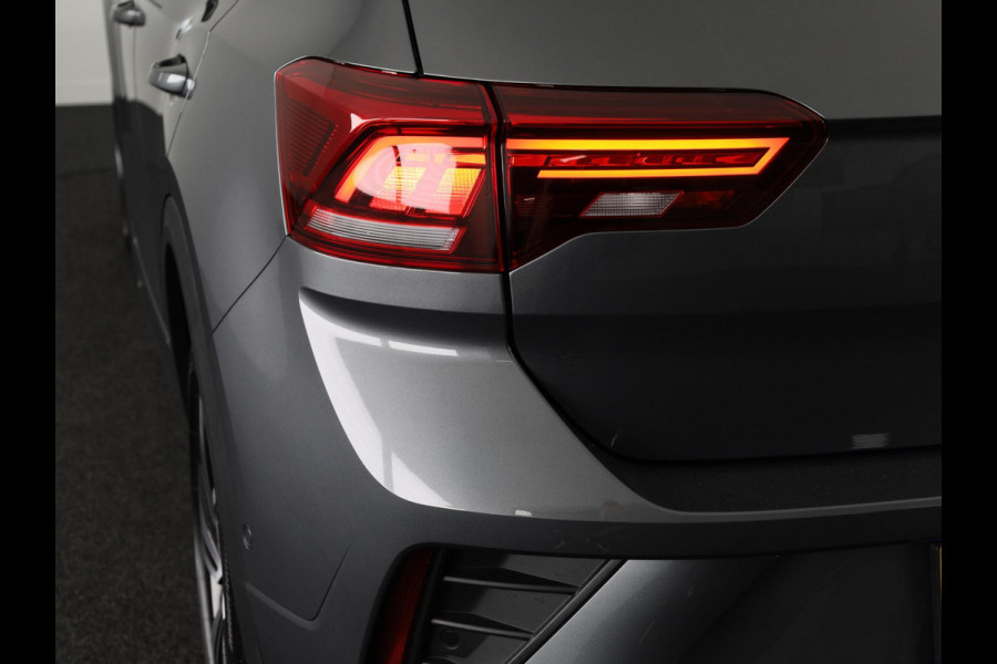 Volkswagen T-Roc 1.5 TSI R-Line 150 pk Automaat (DSG) | Private lease vanaf € 591,- pm | Verlengde garantie | Navigatie via App | Parkeersensoren (Park assist) | Achteruitrijcamera | Keyless | R-Line |