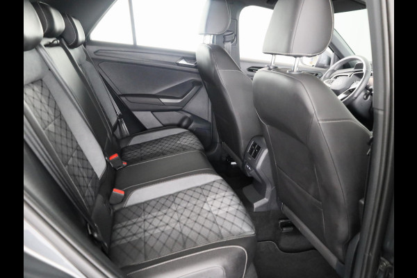 Volkswagen T-Roc 1.5 TSI R-Line 150 pk Automaat (DSG) | Private lease vanaf € 591,- pm | Verlengde garantie | Navigatie via App | Parkeersensoren (Park assist) | Achteruitrijcamera | Keyless | R-Line |