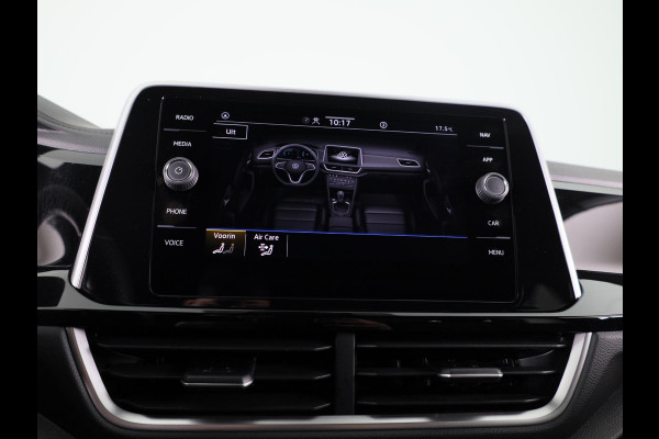 Volkswagen T-Roc 1.5 TSI R-Line 150 pk Automaat (DSG) | Private lease vanaf € 591,- pm | Verlengde garantie | Navigatie via App | Parkeersensoren (Park assist) | Achteruitrijcamera | Keyless | R-Line |