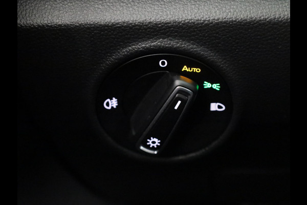 Volkswagen T-Roc 1.5 TSI R-Line 150 pk Automaat (DSG) | Private lease vanaf € 591,- pm | Verlengde garantie | Navigatie via App | Parkeersensoren (Park assist) | Achteruitrijcamera | Keyless | R-Line |