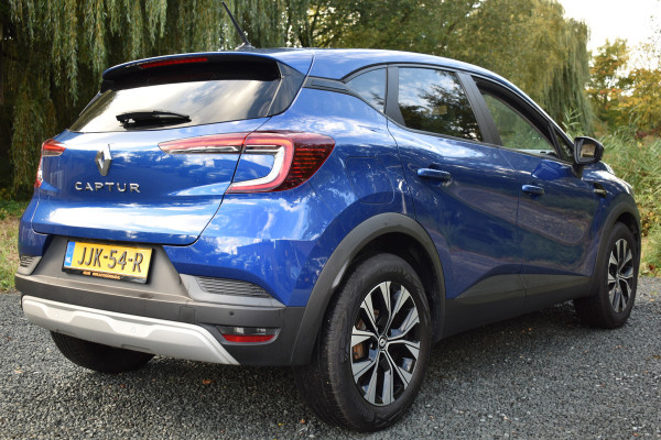 Renault Captur 1.0 TCe LIMITED CRUISE/NAVI/KEYLESS Renault Captur 1.0 TCe LIMITED CRUISE/NAVI/KEYLESS