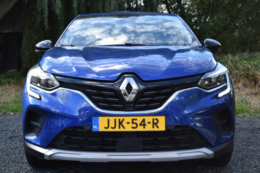 Renault Captur 1.0 TCe LIMITED CRUISE/NAVI/KEYLESS Renault Captur 1.0 TCe LIMITED CRUISE/NAVI/KEYLESS