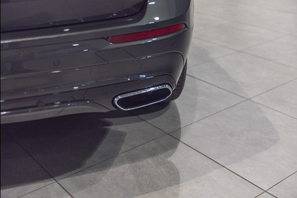 Volvo XC60 B4 DSL Aut. AWD R-Design Leder ACC Stoelverwarming Parkeercamera 197pk