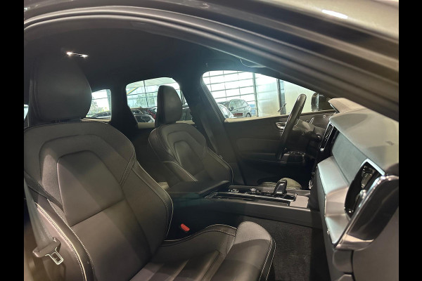 Volvo XC60 B4 DSL Aut. AWD R-Design Leder ACC Stoelverwarming Parkeercamera 197pk