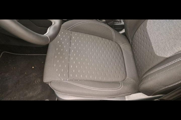 Ford Puma 1.0 EcoBoost Hybrid Titanium 125pk | Winterpack | SYNC 4 Navigatie | Achteruitrijcamera Ford Puma 1.0 EcoBoost Hybrid Titanium 125pk | Winterpack | SYNC 4 Navigatie | Achteruitrijcamera
